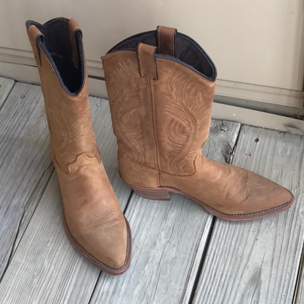 Women’s cowboy boots